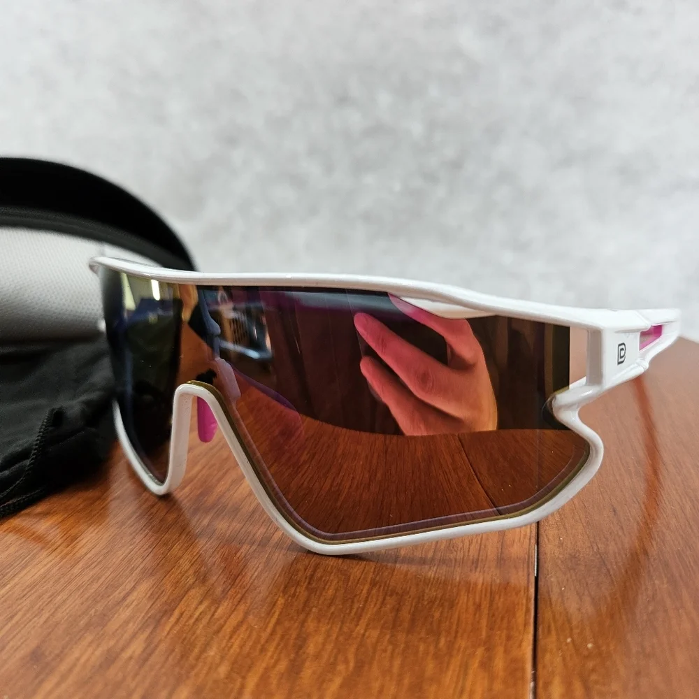 DUCO Kids Sports Youth Lightweight Frame UV Polarized Sunglasses White &‎ Pink